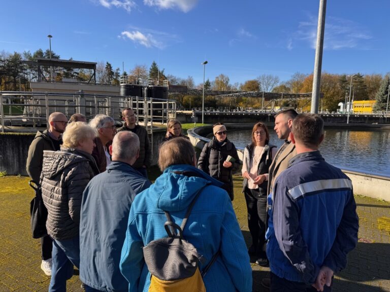 Jutta Paulus, MdEP, machte auf ihrer Herbsttour auch Station in Neuwied – Besichtigung eines Klärwerks mit den Kreisgrünen